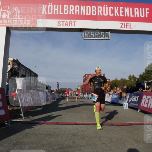 03.10.2025 - Köhlbrandbrückenlauf Matties Gatica Varas http://msf.ph/oto/9164668 03.10.2025 09:54:54 Ziel 1268, 2961, 3376, 3527, 3609 meine-sportfotos.de