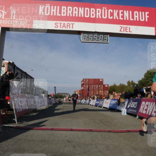 03.10.2025 - Köhlbrandbrückenlauf Matties Gatica Varas http://msf.ph/oto/9164702 03.10.2025 09:55:05 Ziel 1268, 2879, 3083, 3152, 3193, 3288, 3490, 3628, 3715, 3720 meine-sportfotos.de