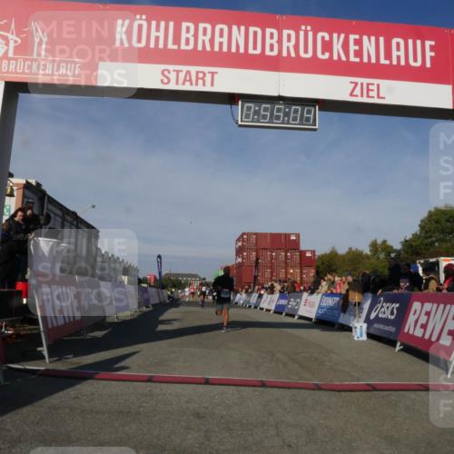 03.10.2025 - Köhlbrandbrückenlauf Matties Gatica Varas http://msf.ph/oto/9164704 03.10.2025 09:55:06 Ziel 2879, 3083, 3152, 3193, 3288, 3490, 3628, 3715, 3720 meine-sportfotos.de
