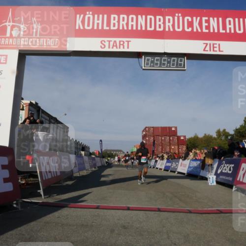 03.10.2025 - Köhlbrandbrückenlauf Matties Gatica Varas http://msf.ph/oto/9164706 03.10.2025 09:55:06 Ziel 2879, 3083, 3152, 3193, 3288, 3490, 3628, 3715, 3720 meine-sportfotos.de