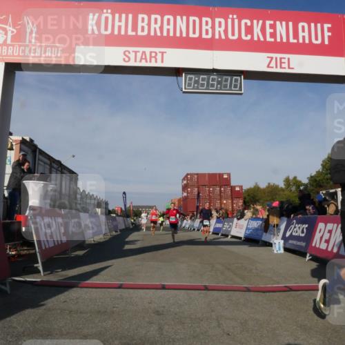 03.10.2025 - Köhlbrandbrückenlauf Matties Gatica Varas http://msf.ph/oto/9164724 03.10.2025 09:55:11 Ziel 2879, 3083, 3152, 3288, 3490, 3628, 3702, 3715, 3720 meine-sportfotos.de