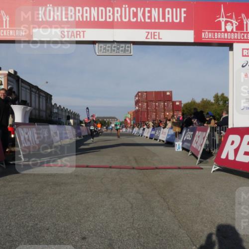 03.10.2025 - Köhlbrandbrückenlauf Matties Gatica Varas http://msf.ph/oto/9164755 03.10.2025 09:55:27 Ziel 1016, 1030, 1184, 3185, 3266 meine-sportfotos.de
