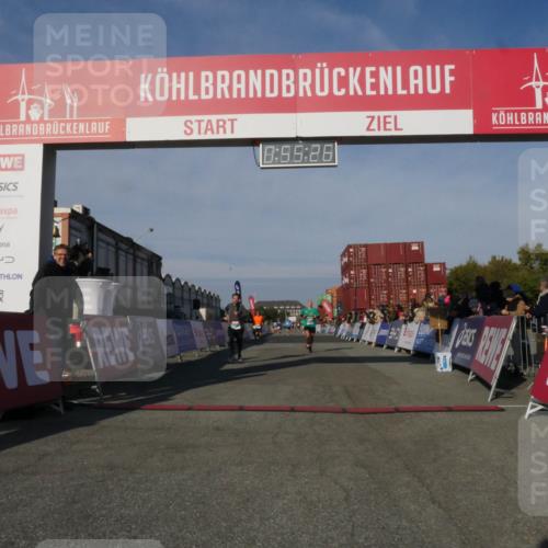 03.10.2025 - Köhlbrandbrückenlauf Matties Gatica Varas http://msf.ph/oto/9164758 03.10.2025 09:55:28 Ziel 1016, 1030, 1184, 2704, 3185, 3266 meine-sportfotos.de