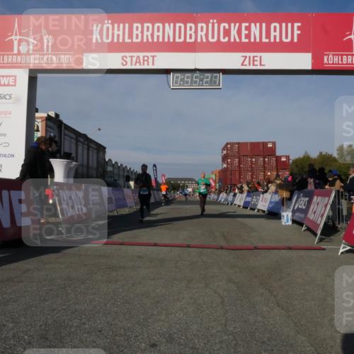 03.10.2025 - Köhlbrandbrückenlauf Matties Gatica Varas http://msf.ph/oto/9164760 03.10.2025 09:55:29 Ziel 1016, 1030, 1040, 1184, 2704, 3185, 3266 meine-sportfotos.de