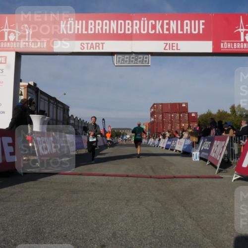 03.10.2025 - Köhlbrandbrückenlauf Matties Gatica Varas http://msf.ph/oto/9164762 03.10.2025 09:55:29 Ziel 1016, 1030, 1040, 1184, 2704, 3185, 3266 meine-sportfotos.de