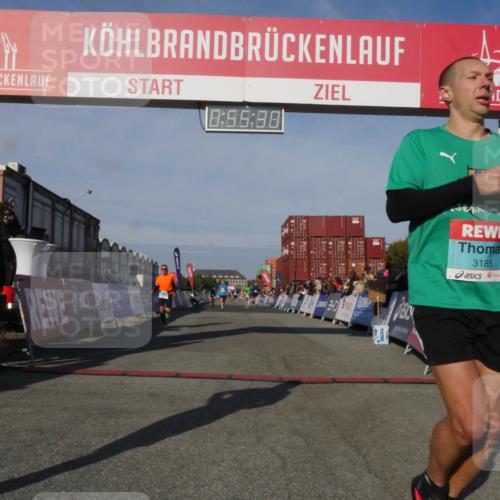 03.10.2025 - Köhlbrandbrückenlauf Matties Gatica Varas http://msf.ph/oto/9164768 03.10.2025 09:55:32 Ziel 1016, 1030, 1040, 2704, 2934, 3266 meine-sportfotos.de
