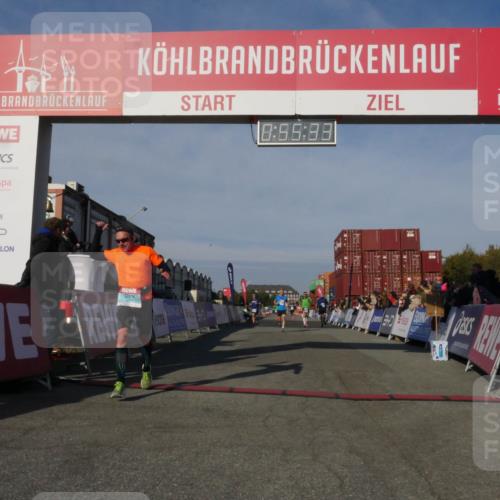 03.10.2025 - Köhlbrandbrückenlauf Matties Gatica Varas http://msf.ph/oto/9164775 03.10.2025 09:55:34 Ziel 1016, 1030, 1040, 2703, 2704, 2934, 3266 meine-sportfotos.de