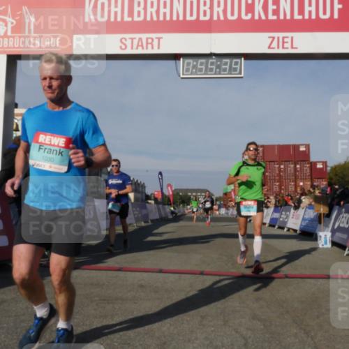 03.10.2025 - Köhlbrandbrückenlauf Matties Gatica Varas http://msf.ph/oto/9164798 03.10.2025 09:55:40 Ziel 1040, 1048, 1490, 2703, 2704, 2934, 3789 meine-sportfotos.de