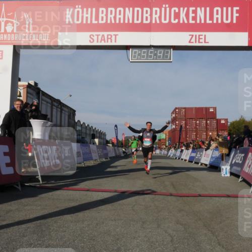 03.10.2025 - Köhlbrandbrückenlauf Matties Gatica Varas http://msf.ph/oto/9164804 03.10.2025 09:55:43 Ziel 1048, 1490, 2703, 2934, 3789 meine-sportfotos.de