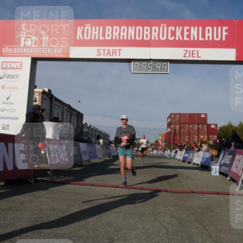 03.10.2025 - Köhlbrandbrückenlauf Matties Gatica Varas http://msf.ph/oto/9164825 03.10.2025 09:55:48 Ziel 1028, 1048, 1490, 3007, 3789 meine-sportfotos.de