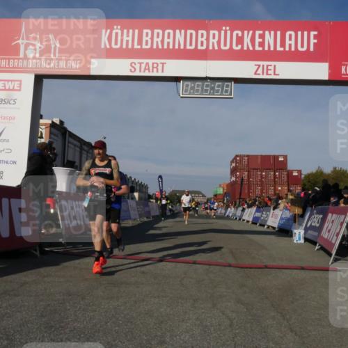 03.10.2025 - Köhlbrandbrückenlauf Matties Gatica Varas http://msf.ph/oto/9164867 03.10.2025 09:56:00 Ziel 1020, 1036, 1224, 3143, 3181, 3332, 3494 meine-sportfotos.de