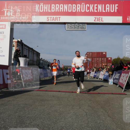 03.10.2025 - Köhlbrandbrückenlauf Matties Gatica Varas http://msf.ph/oto/9165619 03.10.2025 09:59:26 Ziel 1067, 1075, 1087, 1197, 1231, 1249, 1269, 1398, 1411, 1423, 1432, 1639, 2985, 2989, 3340, 3514, 3525 meine-sportfotos.de
