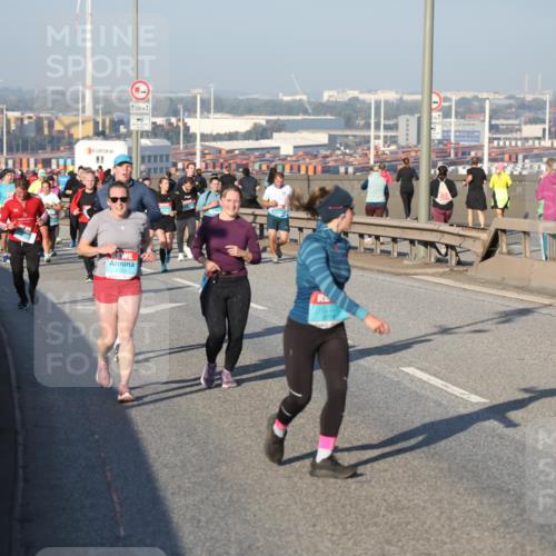 03.10.2025 - Köhlbrandbrückenlauf Yannick Fuchs http://msf.ph/oto/9174538 03.10.2025 08:43:14 Position 2 1500 meine-sportfotos.de