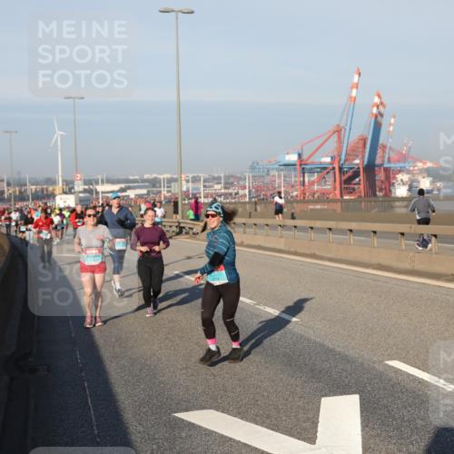 03.10.2025 - Köhlbrandbrückenlauf Yannick Fuchs http://msf.ph/oto/9174549 03.10.2025 08:43:16 Position 2  meine-sportfotos.de