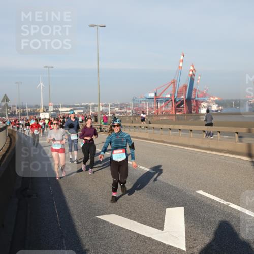 03.10.2025 - Köhlbrandbrückenlauf Yannick Fuchs http://msf.ph/oto/9174551 03.10.2025 08:43:17 Position 2  meine-sportfotos.de