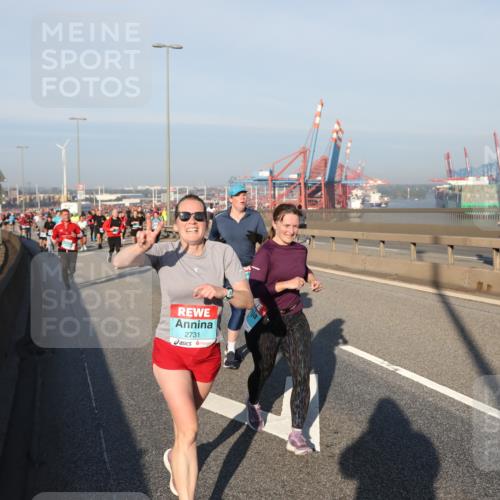 03.10.2025 - Köhlbrandbrückenlauf Yannick Fuchs http://msf.ph/oto/9174565 03.10.2025 08:43:19 Position 2 2731 meine-sportfotos.de
