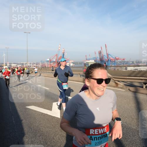 03.10.2025 - Köhlbrandbrückenlauf Yannick Fuchs http://msf.ph/oto/9174570 03.10.2025 08:43:20 Position 2 2731 meine-sportfotos.de