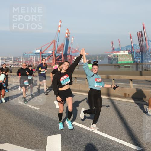 03.10.2025 - Köhlbrandbrückenlauf Yannick Fuchs http://msf.ph/oto/9174593 03.10.2025 08:43:26 Position 2 3361, 3362, 3071 meine-sportfotos.de