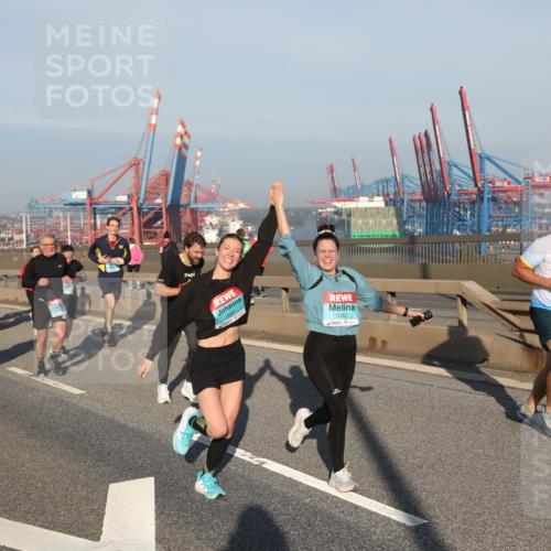 03.10.2025 - Köhlbrandbrückenlauf Yannick Fuchs http://msf.ph/oto/9174595 03.10.2025 08:43:26 Position 2 3362 meine-sportfotos.de