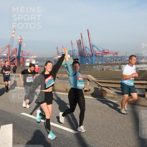 03.10.2025 - Köhlbrandbrückenlauf Yannick Fuchs http://msf.ph/oto/9174597 03.10.2025 08:43:27 Position 2 3362, 18 meine-sportfotos.de