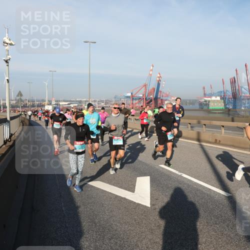 03.10.2025 - Köhlbrandbrückenlauf Yannick Fuchs http://msf.ph/oto/9174604 03.10.2025 08:43:28 Position 2  meine-sportfotos.de