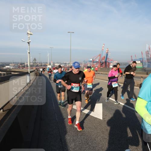 03.10.2025 - Köhlbrandbrückenlauf Yannick Fuchs http://msf.ph/oto/9174614 03.10.2025 08:43:31 Position 2 1369 meine-sportfotos.de