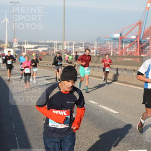 03.10.2025 - Köhlbrandbrückenlauf Yannick Fuchs http://msf.ph/oto/9174649 03.10.2025 08:43:36 Position 2  meine-sportfotos.de