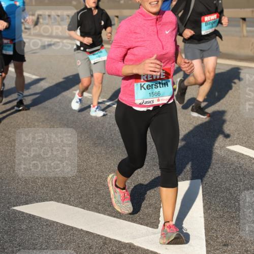 03.10.2025 - Köhlbrandbrückenlauf Yannick Fuchs http://msf.ph/oto/9174683 03.10.2025 08:43:41 Position 2 1566 meine-sportfotos.de