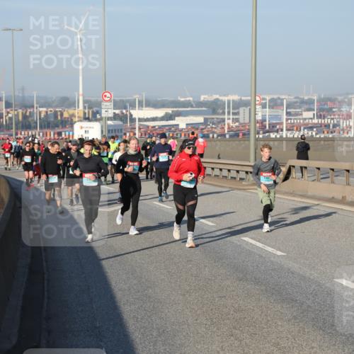 03.10.2025 - Köhlbrandbrückenlauf Yannick Fuchs http://msf.ph/oto/9174709 03.10.2025 08:43:45 Position 2 500 meine-sportfotos.de