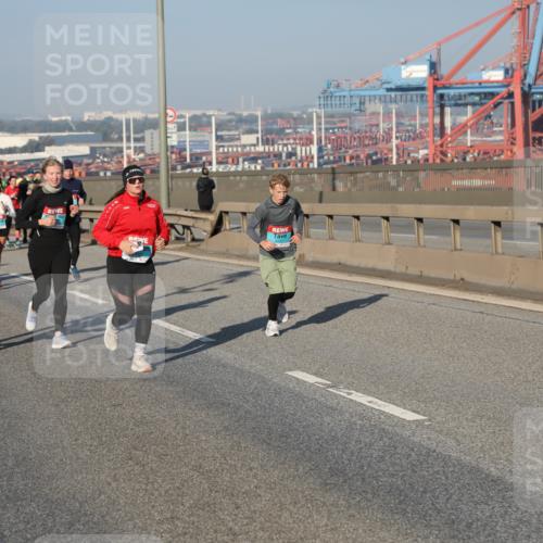 03.10.2025 - Köhlbrandbrückenlauf Yannick Fuchs http://msf.ph/oto/9174722 03.10.2025 08:43:46 Position 2  meine-sportfotos.de