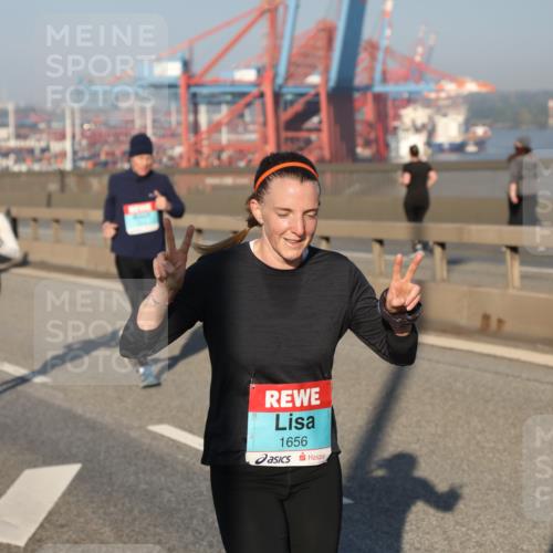 03.10.2025 - Köhlbrandbrückenlauf Yannick Fuchs http://msf.ph/oto/9174740 03.10.2025 08:43:52 Position 2 1656 meine-sportfotos.de