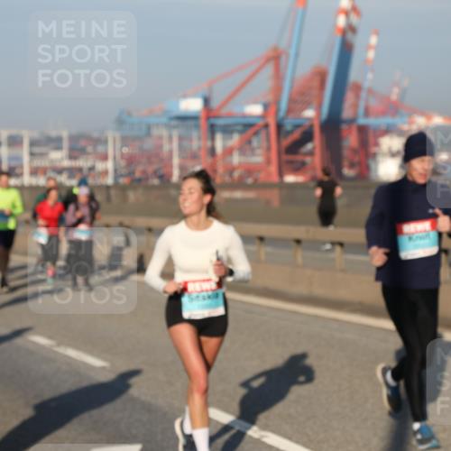 03.10.2025 - Köhlbrandbrückenlauf Yannick Fuchs http://msf.ph/oto/9174754 03.10.2025 08:43:54 Position 2  meine-sportfotos.de