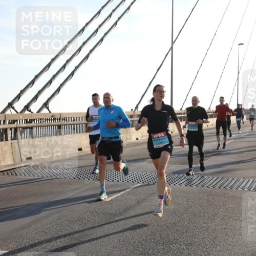 03.10.2025 - Köhlbrandbrückenlauf Yannick Fuchs http://msf.ph/oto/9174828 03.10.2025 08:23:17 Position 1  meine-sportfotos.de