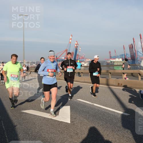 03.10.2025 - Köhlbrandbrückenlauf Yannick Fuchs http://msf.ph/oto/9174929 03.10.2025 08:44:31 Position 2  meine-sportfotos.de