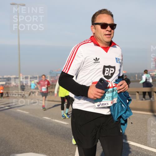 03.10.2025 - Köhlbrandbrückenlauf Yannick Fuchs http://msf.ph/oto/9175065 03.10.2025 08:44:41 Position 2 1371 meine-sportfotos.de