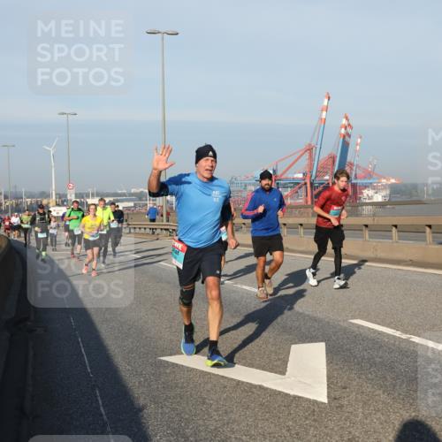 03.10.2025 - Köhlbrandbrückenlauf Yannick Fuchs http://msf.ph/oto/9175205 03.10.2025 08:44:51 Position 2  meine-sportfotos.de