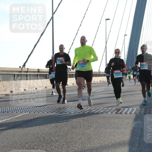 03.10.2025 - Köhlbrandbrückenlauf Yannick Fuchs http://msf.ph/oto/9175222 03.10.2025 08:24:01 Position 1 1168, 3174 meine-sportfotos.de