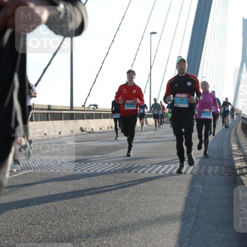03.10.2025 - Köhlbrandbrückenlauf Yannick Fuchs http://msf.ph/oto/9175244 03.10.2025 08:24:04 Position 1 0, 3403 meine-sportfotos.de