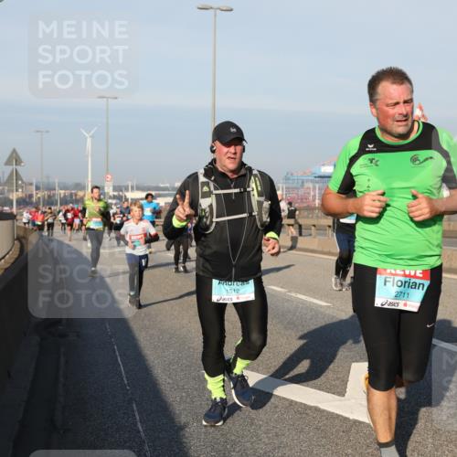 03.10.2025 - Köhlbrandbrückenlauf Yannick Fuchs http://msf.ph/oto/9175298 03.10.2025 08:44:58 Position 2 1512, 2711, 12 meine-sportfotos.de