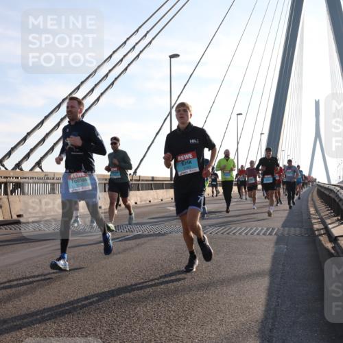 03.10.2025 - Köhlbrandbrückenlauf Yannick Fuchs http://msf.ph/oto/9175320 03.10.2025 08:24:10 Position 1 1262, 3143 meine-sportfotos.de
