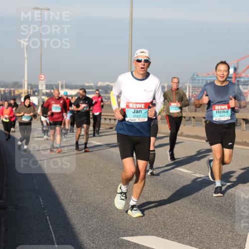 03.10.2025 - Köhlbrandbrückenlauf Yannick Fuchs http://msf.ph/oto/9175381 03.10.2025 08:45:07 Position 2 3167, 2026 meine-sportfotos.de