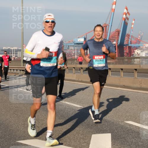 03.10.2025 - Köhlbrandbrückenlauf Yannick Fuchs http://msf.ph/oto/9175391 03.10.2025 08:45:08 Position 2 3107, 2026 meine-sportfotos.de