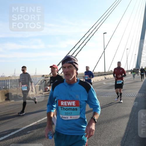 03.10.2025 - Köhlbrandbrückenlauf Yannick Fuchs http://msf.ph/oto/9175392 03.10.2025 08:24:17 Position 1 3317 meine-sportfotos.de