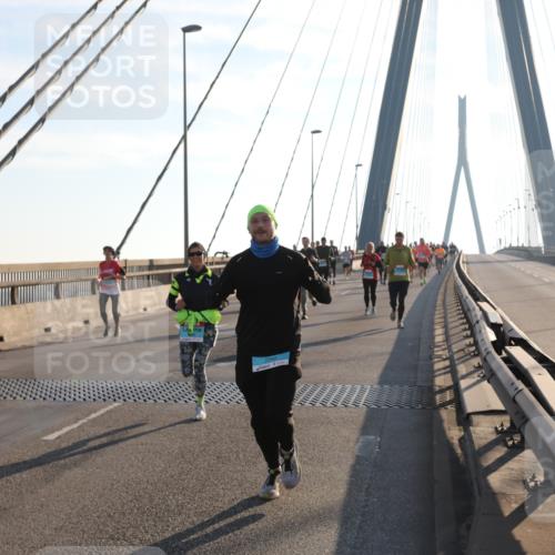 03.10.2025 - Köhlbrandbrückenlauf Yannick Fuchs http://msf.ph/oto/9175416 03.10.2025 08:24:21 Position 1 2940, 8 meine-sportfotos.de