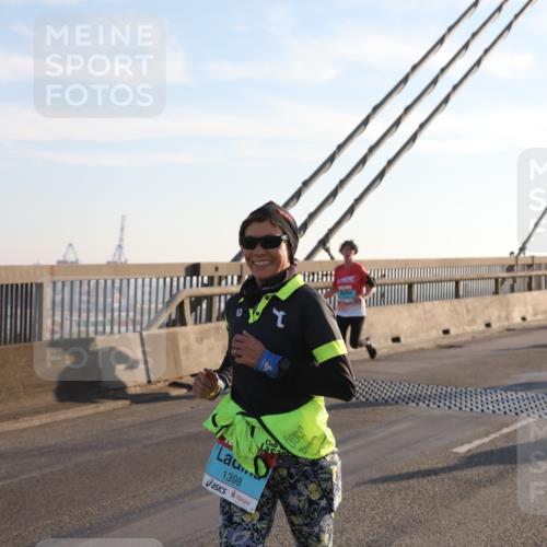 03.10.2025 - Köhlbrandbrückenlauf Yannick Fuchs http://msf.ph/oto/9175429 03.10.2025 08:24:23 Position 1 1398 meine-sportfotos.de