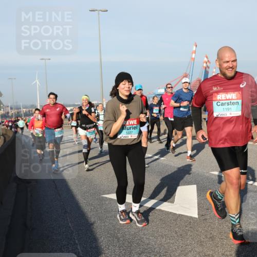 03.10.2025 - Köhlbrandbrückenlauf Yannick Fuchs http://msf.ph/oto/9175473 03.10.2025 08:45:14 Position 2 1227, 1191 meine-sportfotos.de