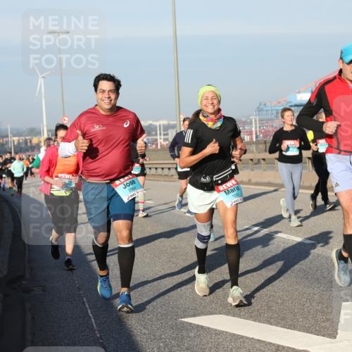03.10.2025 - Köhlbrandbrückenlauf Yannick Fuchs http://msf.ph/oto/9175486 03.10.2025 08:45:15 Position 2 2964, 1093 meine-sportfotos.de