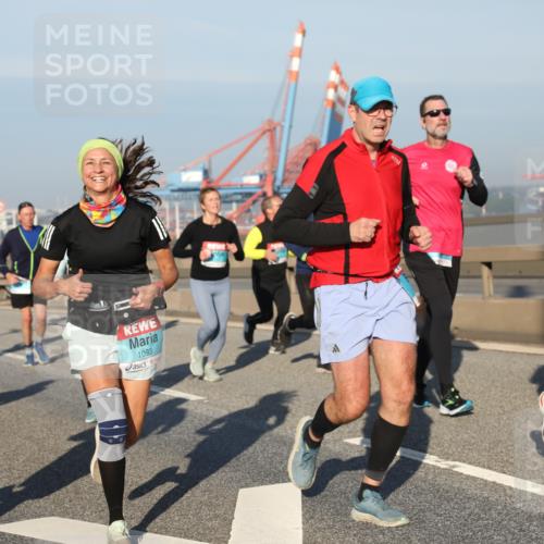 03.10.2025 - Köhlbrandbrückenlauf Yannick Fuchs http://msf.ph/oto/9175493 03.10.2025 08:45:15 Position 2 2964, 1093 meine-sportfotos.de