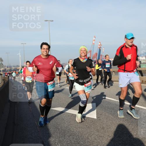 03.10.2025 - Köhlbrandbrückenlauf Yannick Fuchs http://msf.ph/oto/9175496 03.10.2025 08:45:16 Position 2 1099 meine-sportfotos.de
