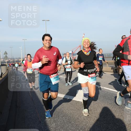 03.10.2025 - Köhlbrandbrückenlauf Yannick Fuchs http://msf.ph/oto/9175503 03.10.2025 08:45:16 Position 2 2964, 1093 meine-sportfotos.de